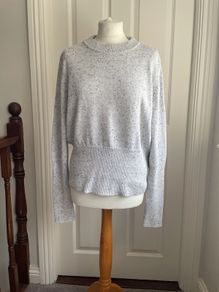 Jumper Medium/large - Cos- New