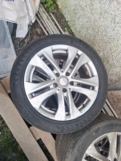 Mercedes 17" alloy wheels