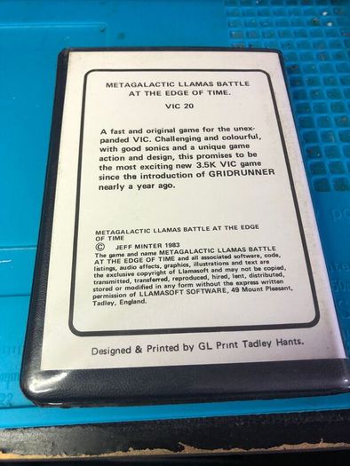 RARE VIC20 - MetaGalactic Llamas Battle at the Edge of Time - Commodore VIC 20 Tape - complete in box