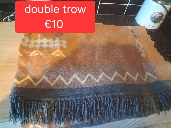 moving out sale