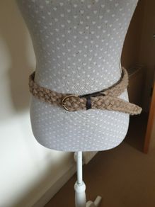 Ladies raffia belt
