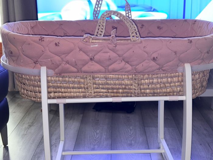 Mamas and Papas Moses basket