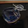 Collectors .. glass swan figurine Image 2