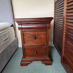Mahogany Locker