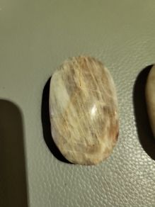 Agate volcanic uv reactive