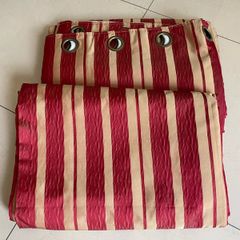 Fully lined 90 x 90 sitting room curtains
