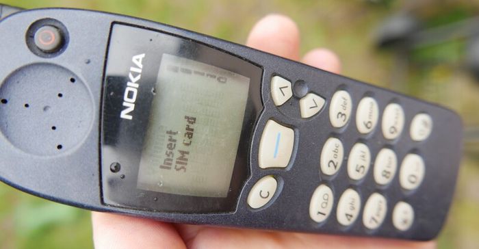 Beautiful Nokia 5110 2G GSM 900 Cellphone full working