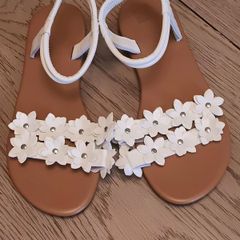 White Flat Sandals with elastic ankle straps