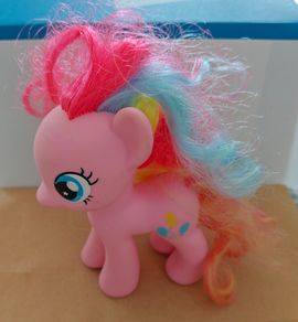 My Little Pony Pinkie Pie figure from Hasbro 2010