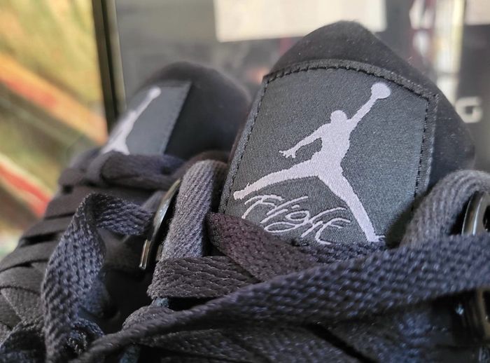 Jordan 4