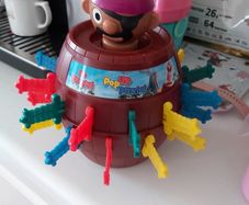 Pop Up Pirate Game