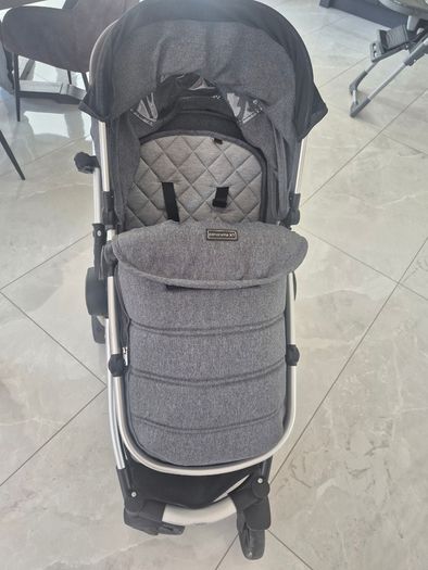 Babylo Panorama XTI with XTI Car Seat Travel system