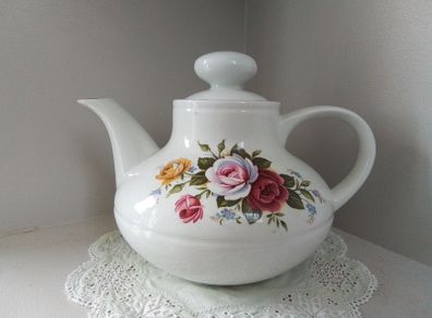 Springfield Fine Eartenware Teapot
