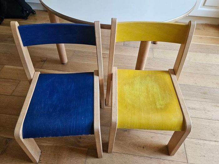 Kids Table + Chairs (For 4-7yrs)