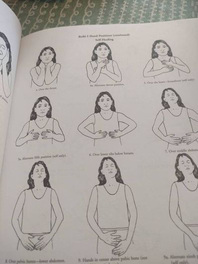 ESSENTIAL REIKI A Complete Guide to an Ancient Healing Art