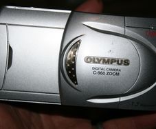 Olympus Camedia C-960 Zoom 1.3MP Compact Digital Camera Silver Tested