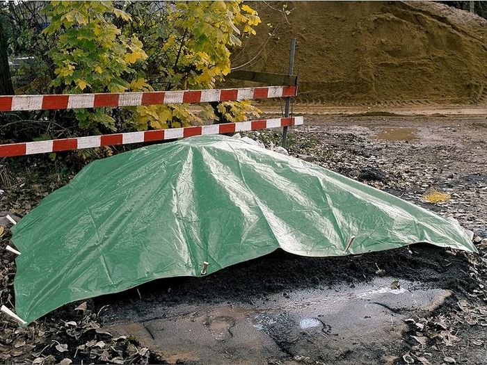 FREE P&P 2 x 3 m Green Tarpaulin Cover, Waterproof, Weatherproof, Frost-Resistant, UV Protection, Universal, Multipurpose, Groundsheet, Camping, Boating, Hiking