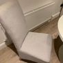 Gorgeous Round table and set of 4 chairs - LIKE NEW!! Image 4