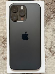 iPhone14 Pro Max - 256GB w/ screen protector & MagSafe Case