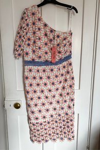 BNWT Chi Chi London Winona one shoulder lace fitted dress UK14