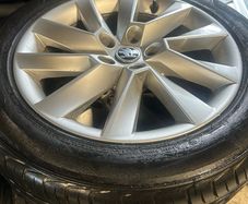 Set of 4 Skoda superb alloys (genuine)+ new tyres -can meet