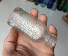 177 - Vintage Birds Lemonade Crystals Clear Glass Bottle