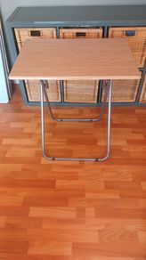 folding table