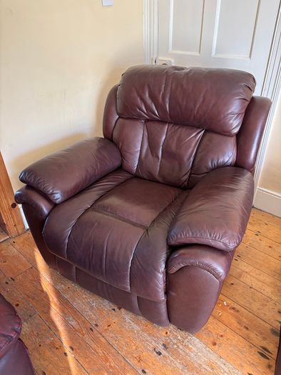 Sofa & 3 recliner chairs