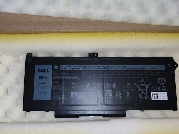 1x Dell 63Wh Type RJ40G laptop Battery. Brand New