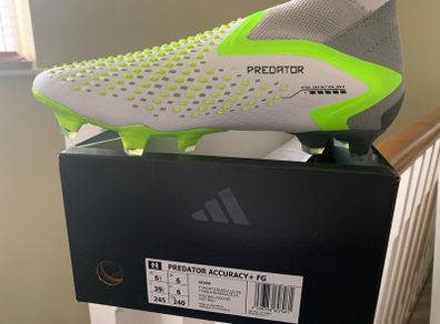 Adidas Predators Accuracy+ FG football boots
