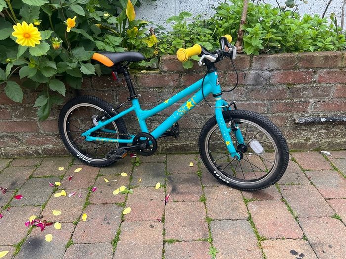 carrera kids bike in great condition working 100%