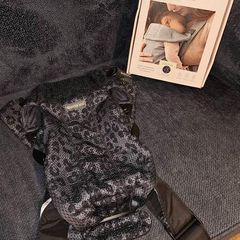Baby Bjorn Carrier (Leopard print)