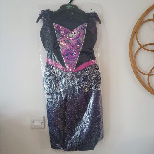 Free witches costumes 31-32