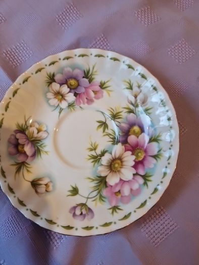 Royal Albert Saucer
