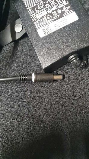 Dell 130w round pin