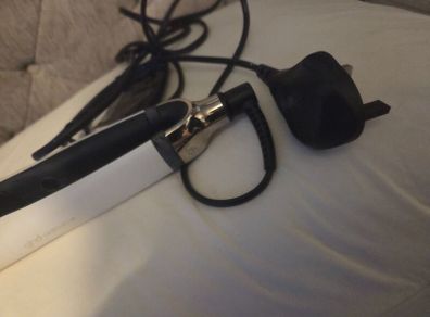 GHD Platinum Straightners