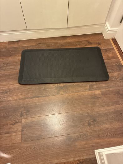 Standing mat