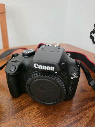 Canon EOS 4000D DSLR 18-55mm Lens with Bag and Accessories
