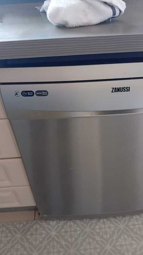 Zanussi Dishwasher