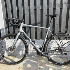 Cube Nuroad gravel bike - grey