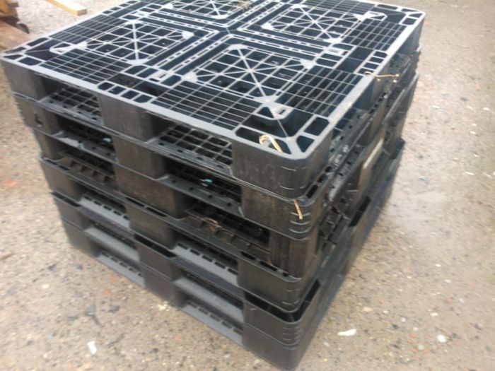 Plastic pallets