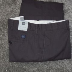 New  Men's Chino, size 40