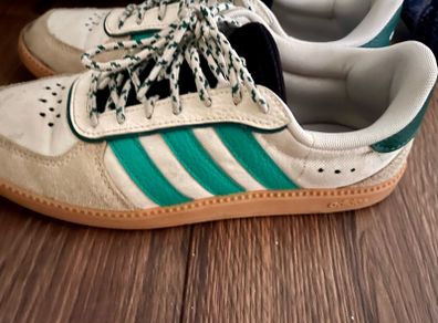 Addidas sneakers US7.5 UK6 EU39.5