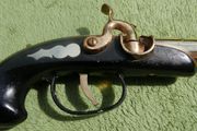Vintage 1960s Japan Derringer Pistol Gun Lighter (it looks like it works)