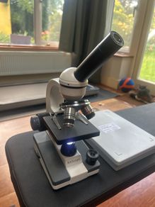 microscope AMSCOPE M150C and MOLYMOD molecular model set