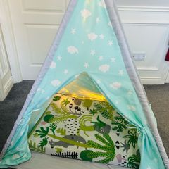 Childs Fabric TeePee with lights and foam mattress