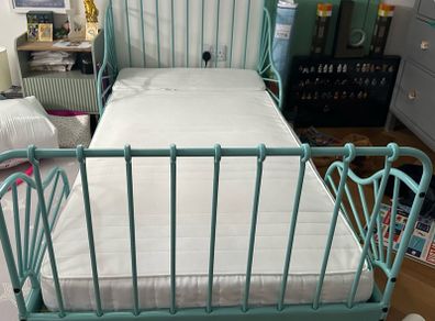 Ikea minnen kids extendable bed & matress