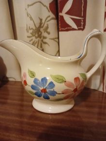 Arklow gravy jug Stamped EIRE