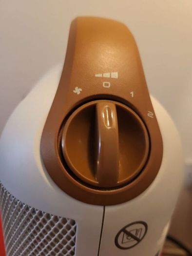 Delonghi Capsule 1800w Fan Heater