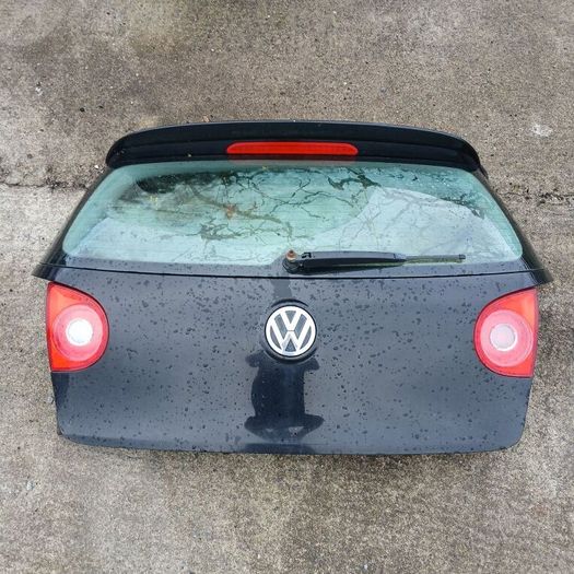 Vw Golf Mk5 boot and spoiler